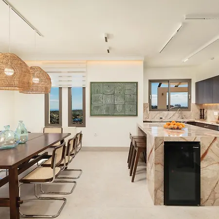 Luxurious Seaview Blue Key Villa With Infinity Heated Pool-2